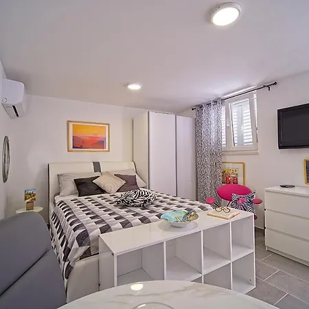 Apartments Lux Makarska Exterior photo