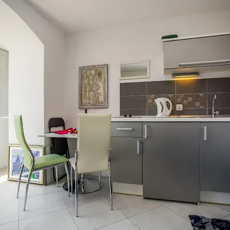 Apartments Lux Makarska Exterior photo