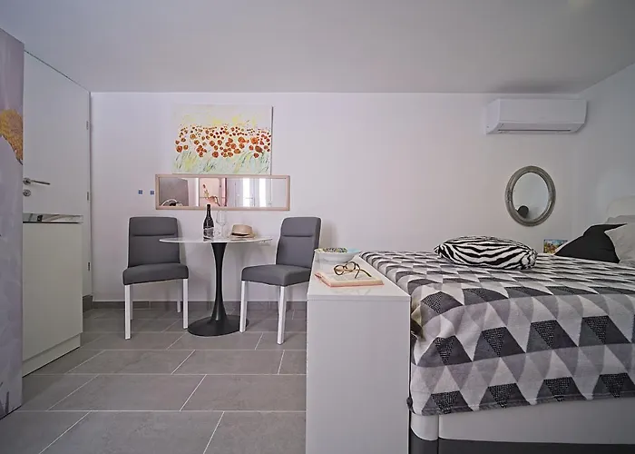 Apartments Lux